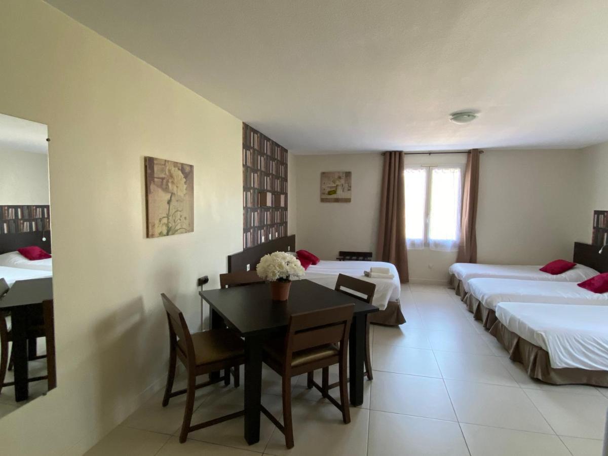 Logis Hostellerie De L'Abbaye Le Thoronet Dış mekan fotoğraf