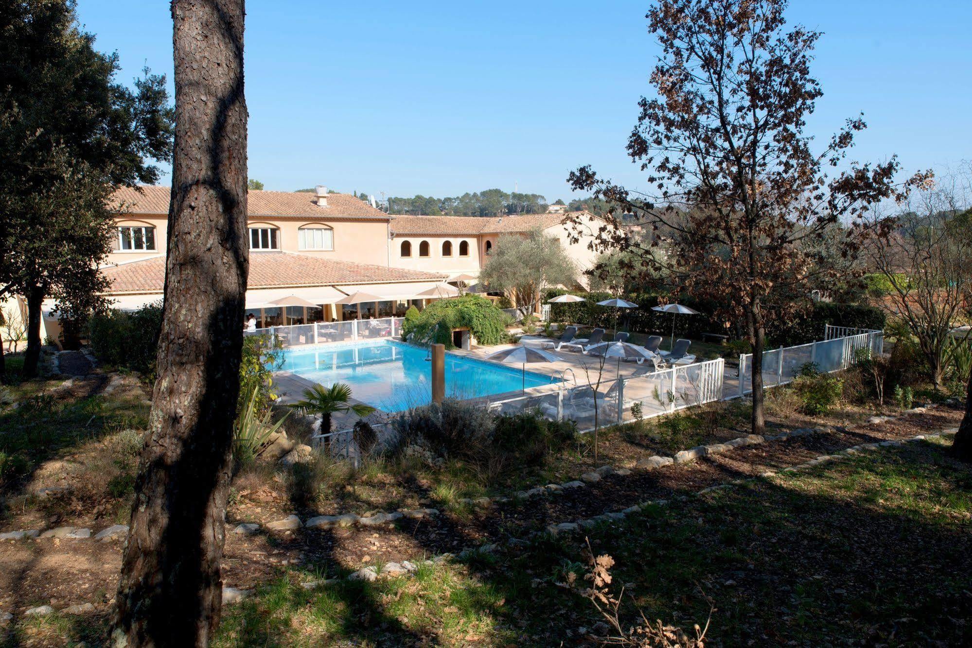 Logis Hostellerie De L'Abbaye Le Thoronet Dış mekan fotoğraf