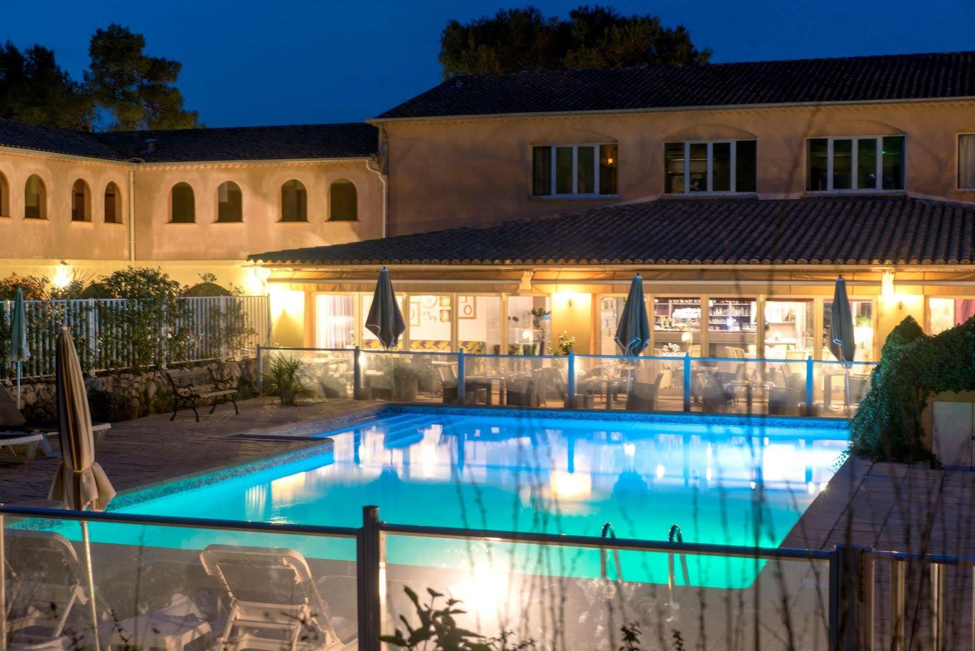 Logis Hostellerie De L'Abbaye Le Thoronet Dış mekan fotoğraf